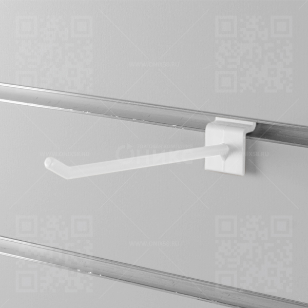 Крючок для экономпанели пластиковый 100мм, белый FP290